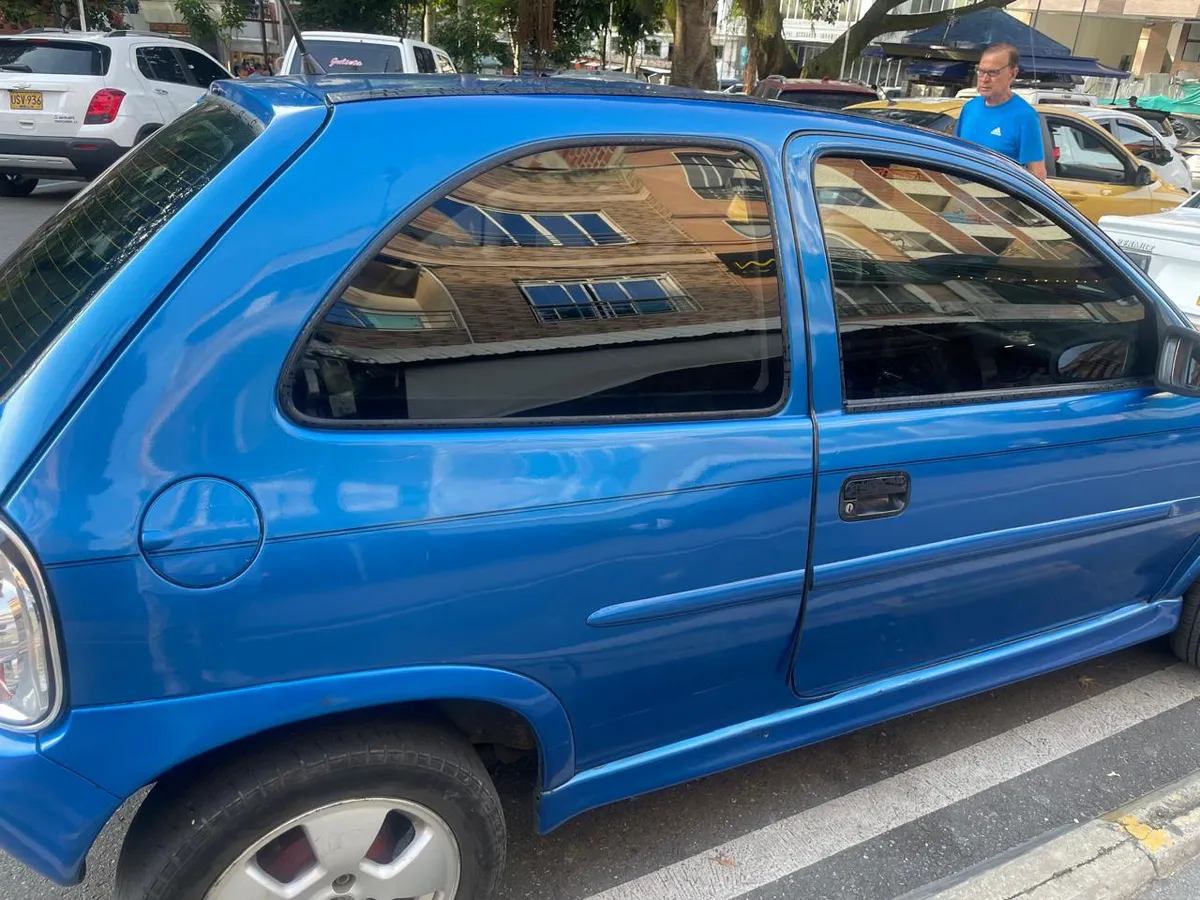 Chevrolet Corsa 2004 Azul Bello