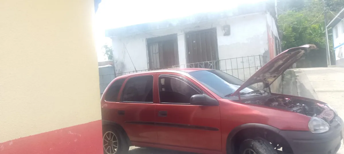 Chevrolet Corsa 1998 Rojo Pereira