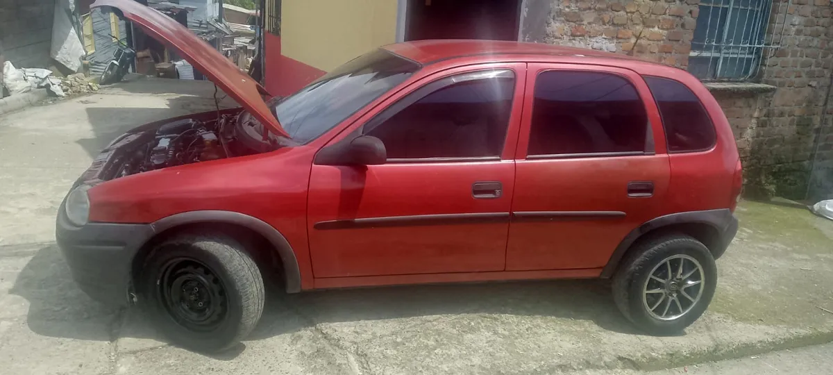 Chevrolet Corsa 1998 Rojo Pereira
