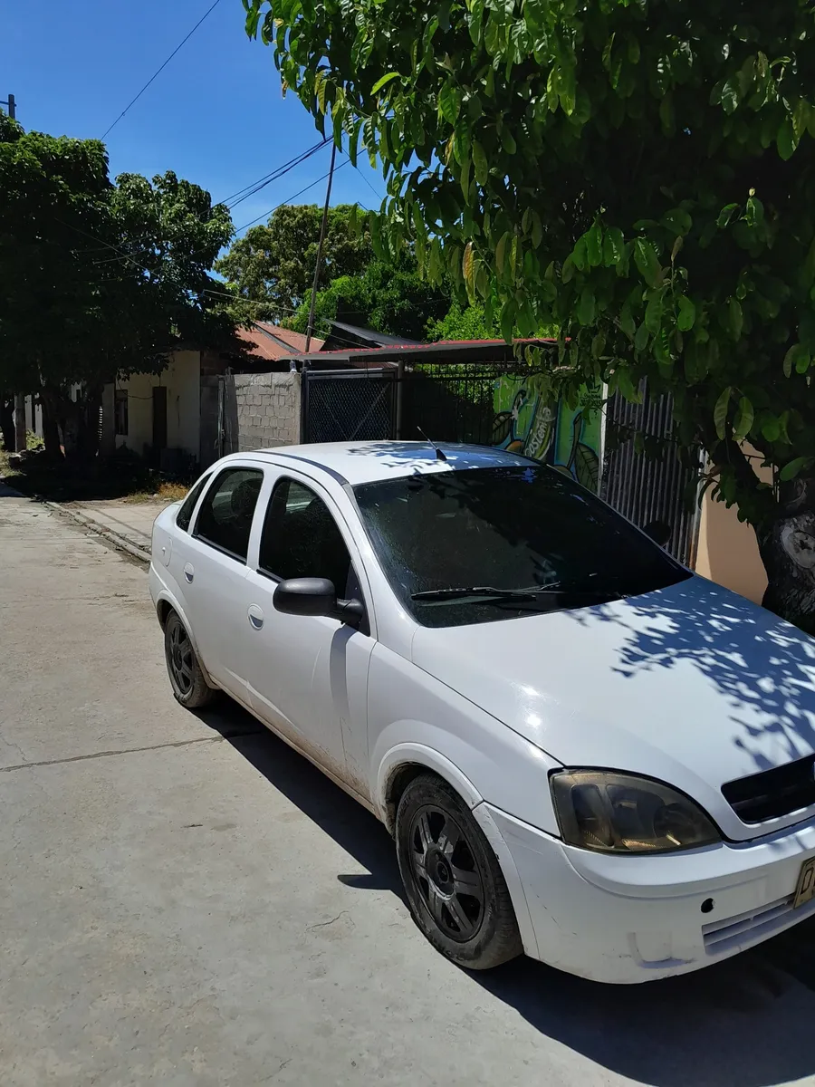 Chevrolet Corsa 2005 Blanco Río Viejo