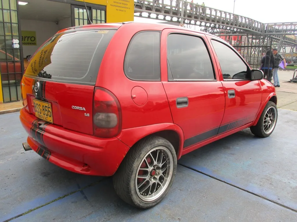 Chevrolet Corsa Wind 1400cc Mt 2006 Rojo