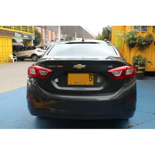 Chevrolet Cruze 2017 Gris Bogotá