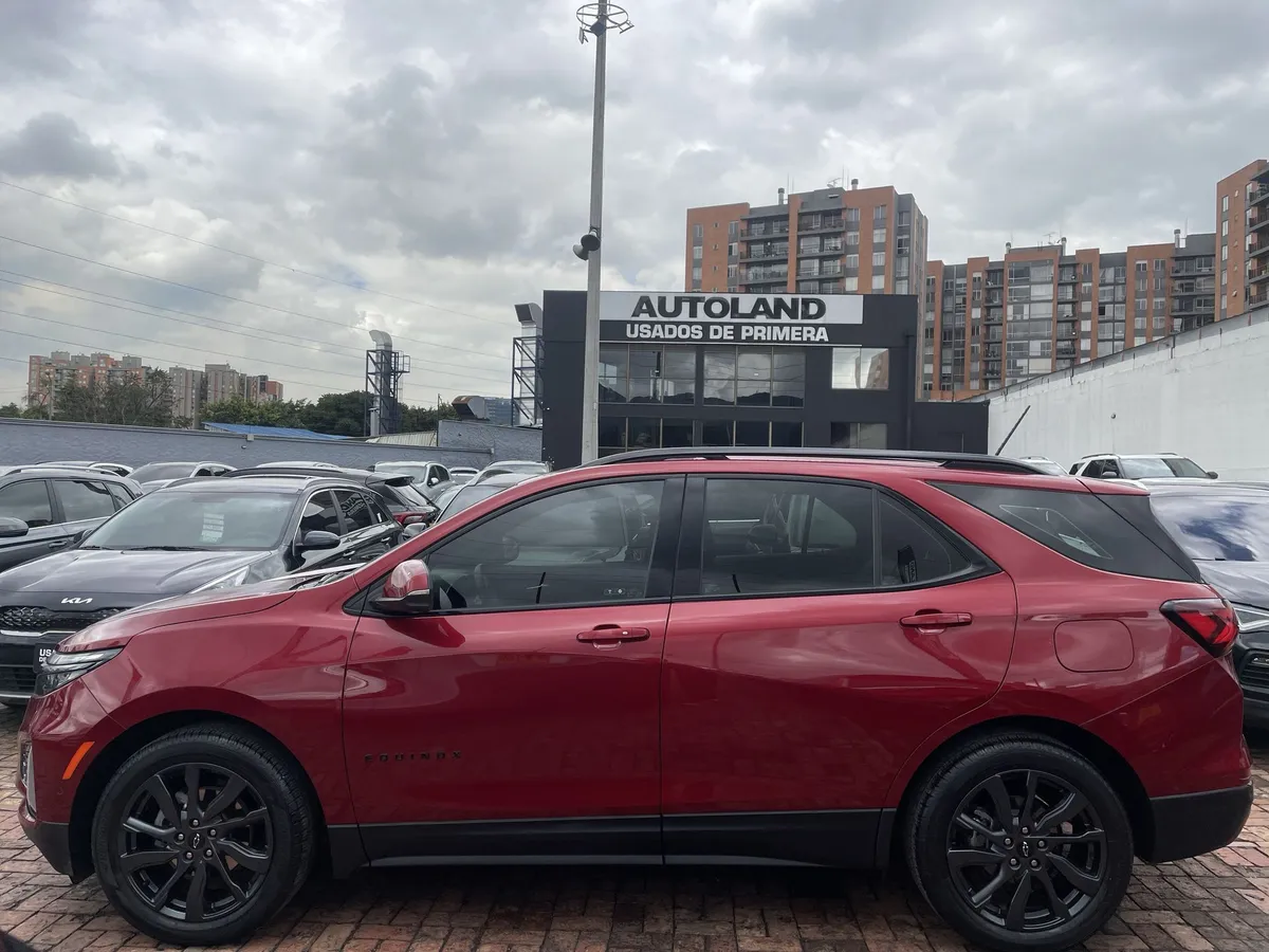 Chevrolet Equinox 2023 Rojo Bogotá