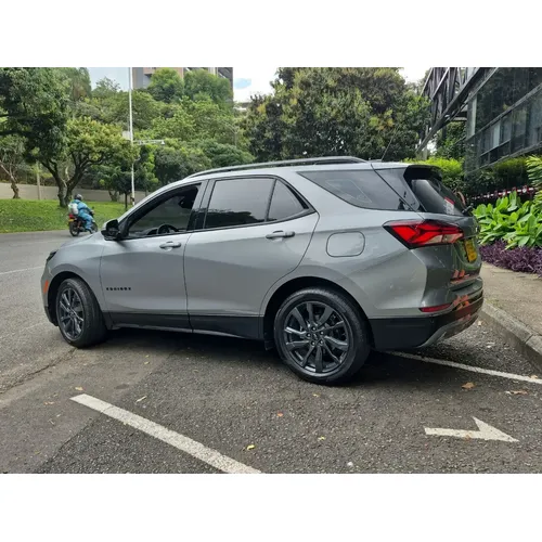 Chevrolet Equinox 2023 Plateado Envigado