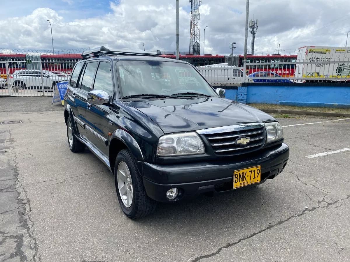 Chevrolet Grand Vitara 2.7 Xl7 Gris Año 2004