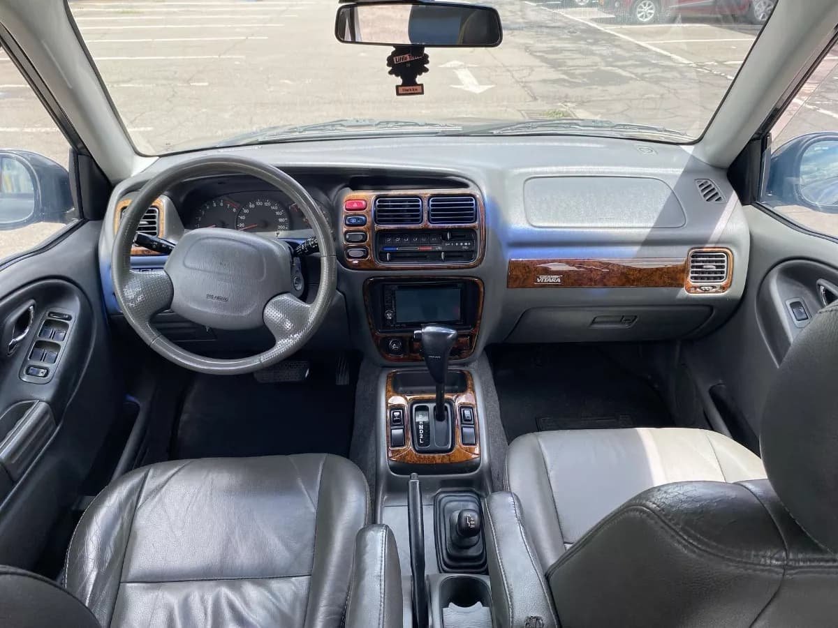 Chevrolet Grand Vitara 2.7 Xl7 Gris Año 2004