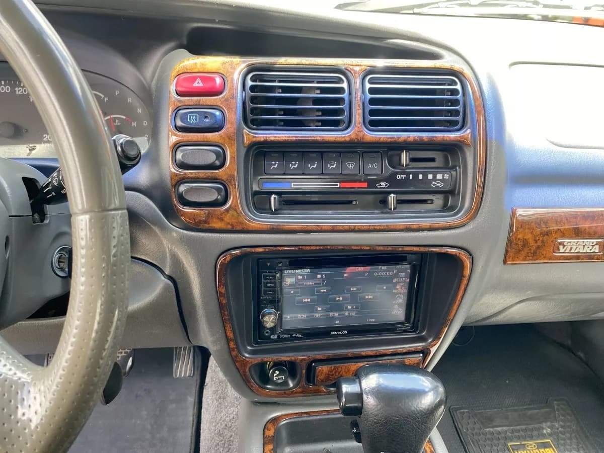 Chevrolet Grand Vitara 2.7 Xl7 Gris Año 2004