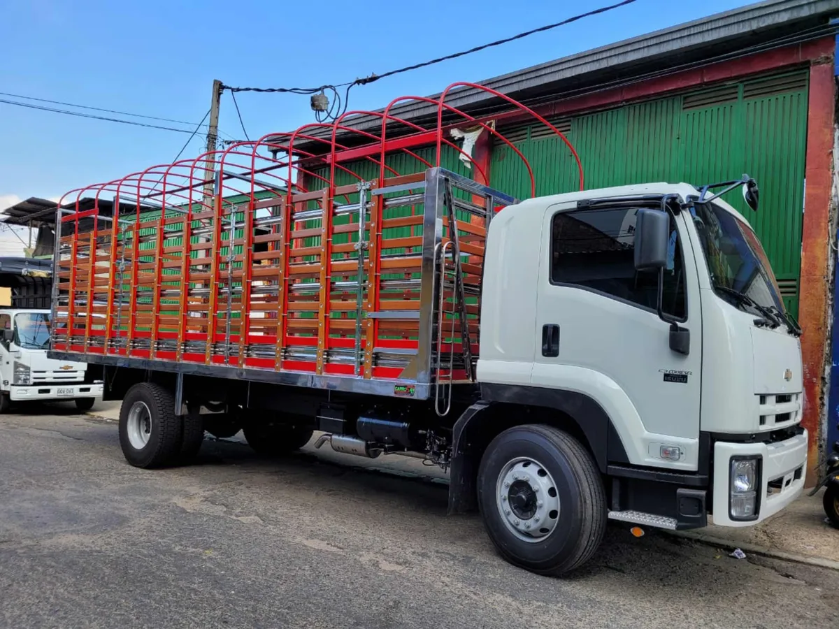 Chevrolet Isuzu 2025 Blanco Girón