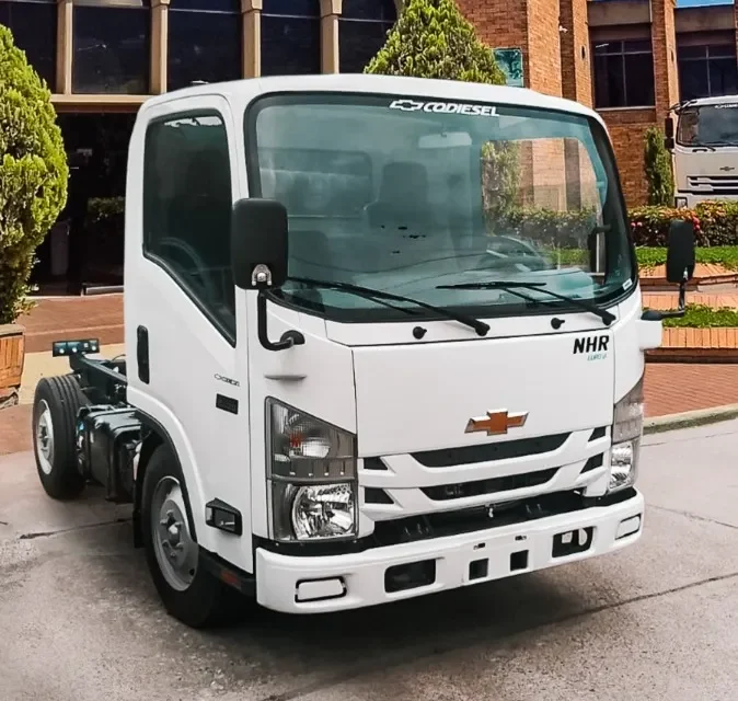 Chevrolet Isuzu Nhr Euro Vi 2025 blanco2