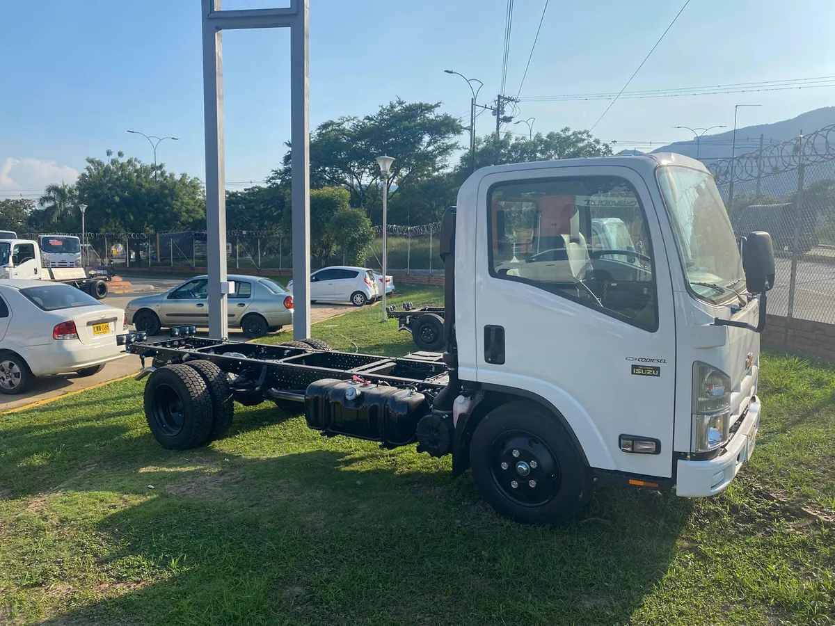 Chevrolet Isuzu 2025 Blanco Girón