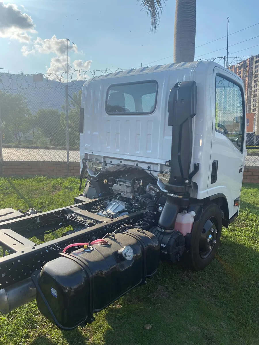 Chevrolet Isuzu 2025 Blanco Girón