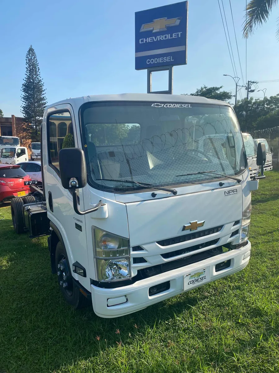 Chevrolet Isuzu 2025 Blanco Girón