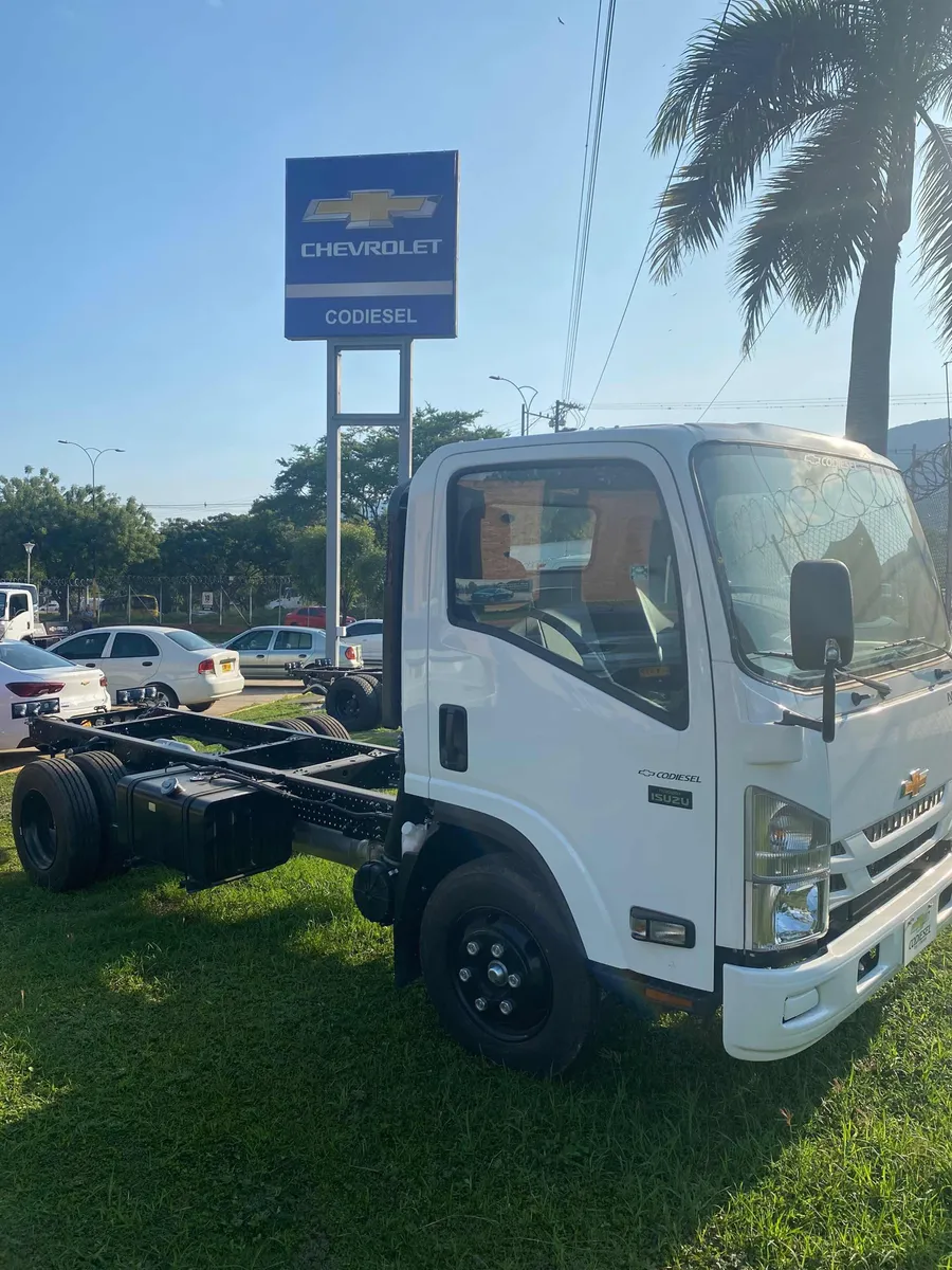 Chevrolet Isuzu 2025 Blanco Girón