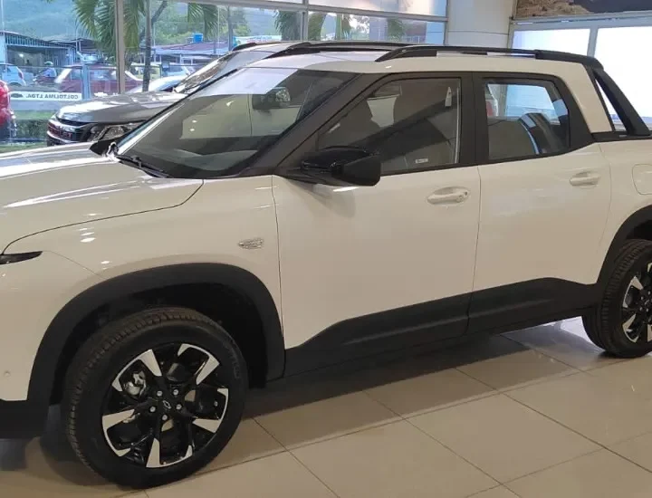 Chevrolet Montana 2025 LTZ 1.2 AT Gris4