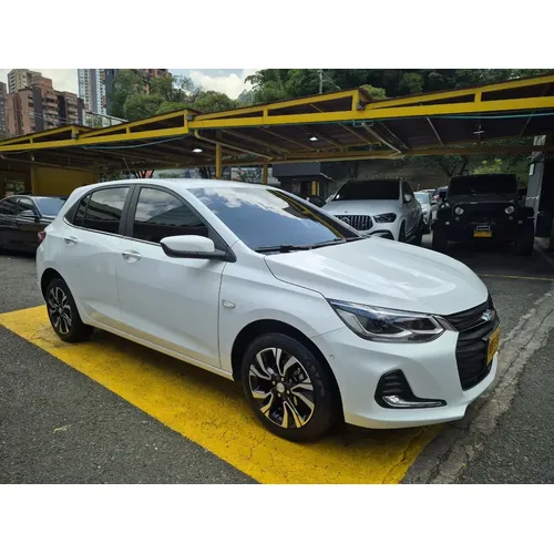 Chevrolet Onix 2024 Blanco Envigado