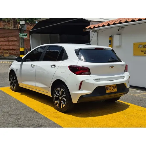 Chevrolet Onix 2024 Blanco Envigado