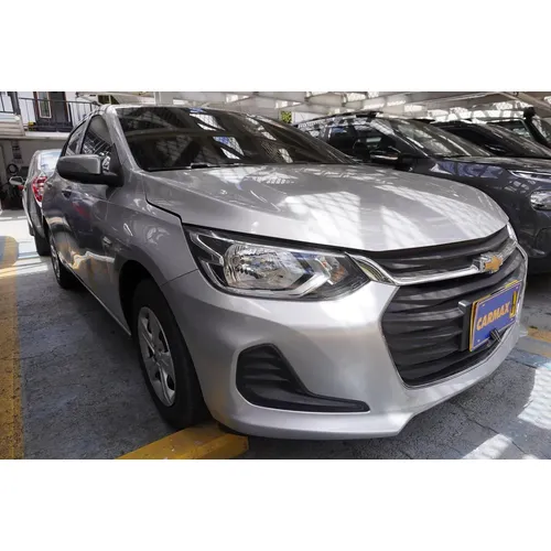 Chevrolet Onix 2023 Plateado Bogotá