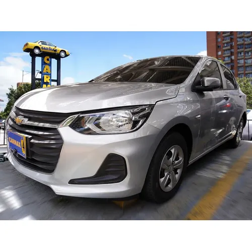 Chevrolet Onix 2023 Plateado Bogotá