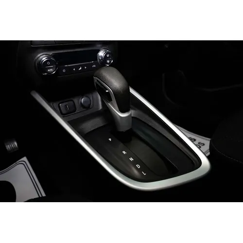 Chevrolet Onix LTZ 2023 Plateado Bogotá