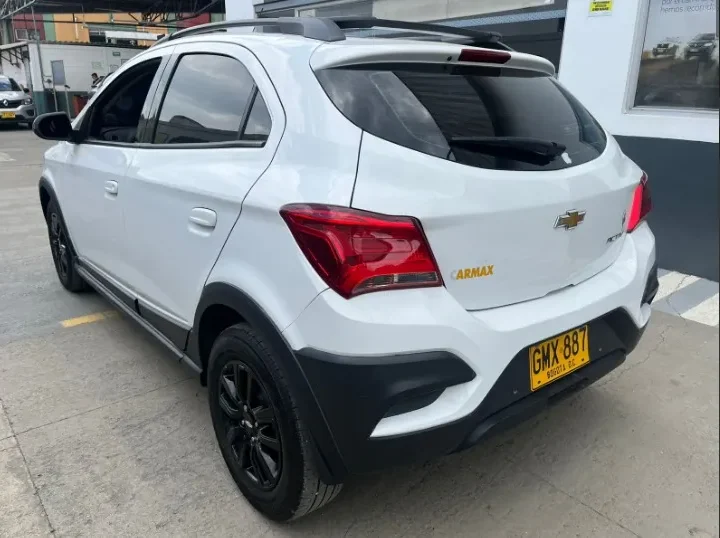 Chevrolet Onix 1.4 Ltz 5p 2020 blanco4