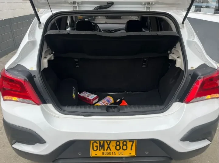 Chevrolet Onix 1.4 Ltz 5p 2020 blanco5