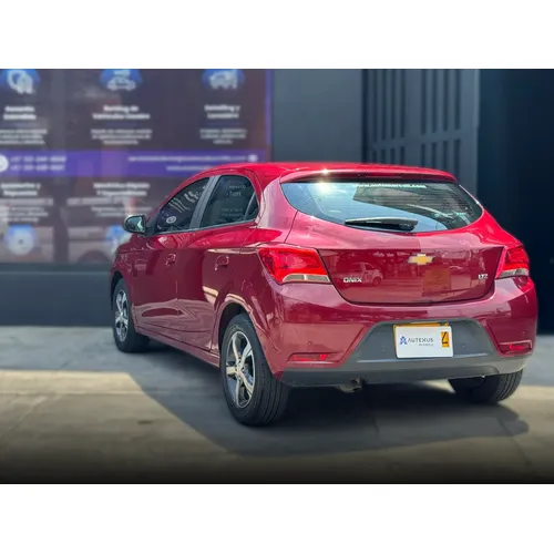 Chevrolet Onix 2019 Rojo Bogotá