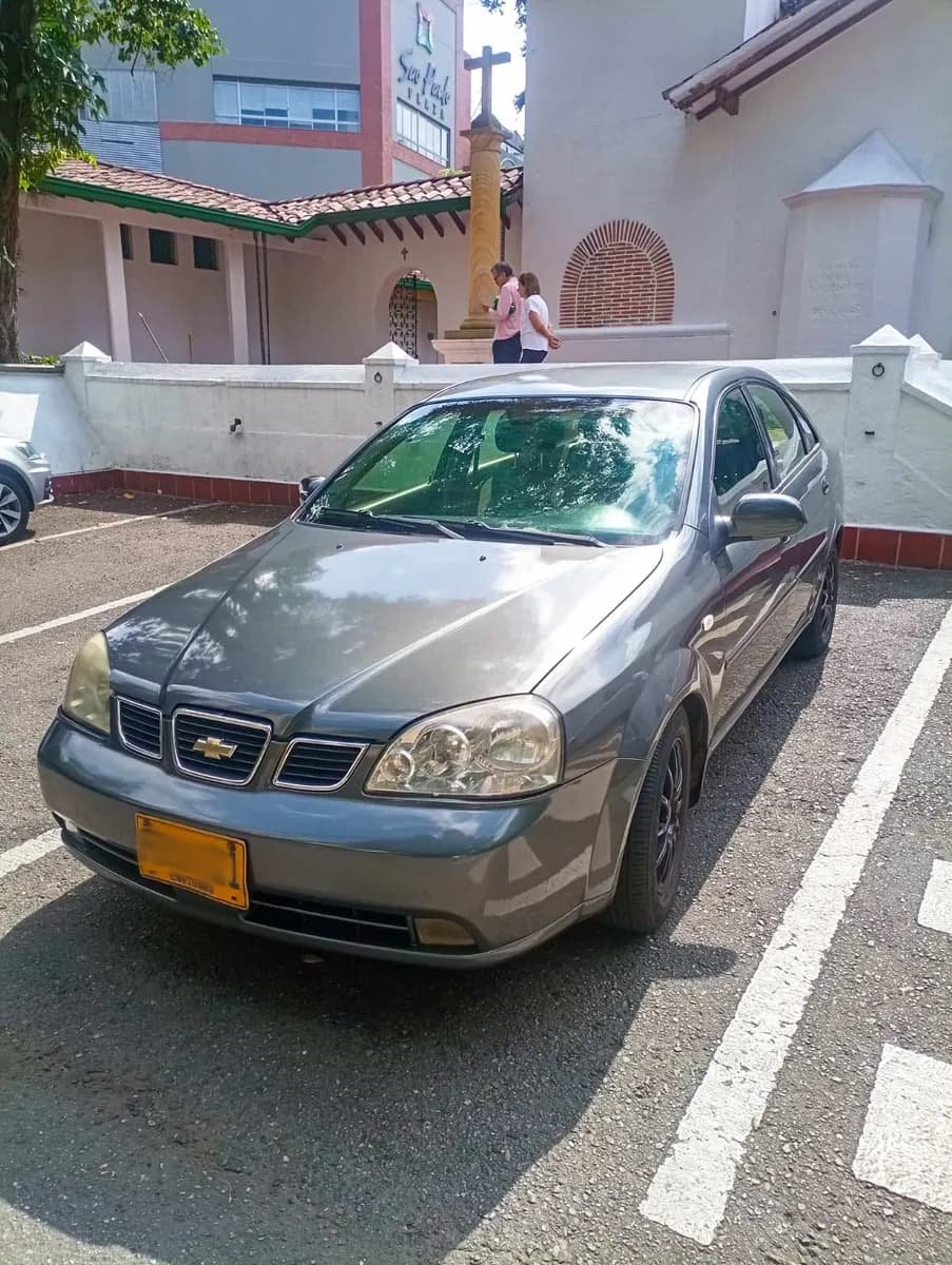 Chevrolet Optra 1.8 L 2005 Gris