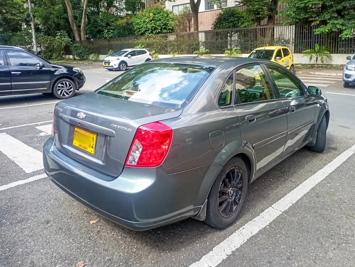 Chevrolet Optra 1.8 L 2005 Gris