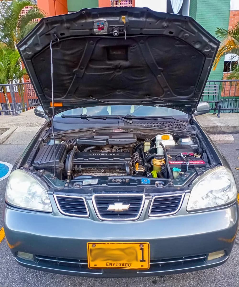 Chevrolet Optra 1.8 L 2005 Gris