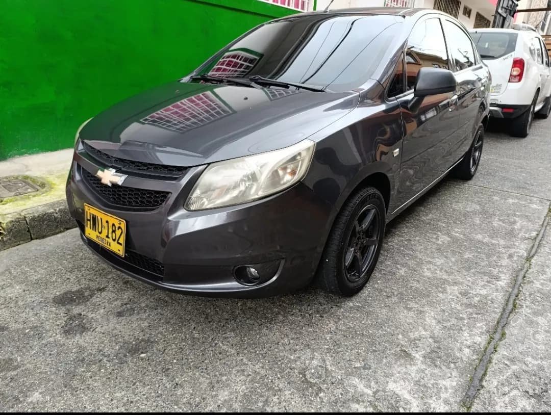 Chevrolet Sail 1.4 Ls Gris Modelo 2015