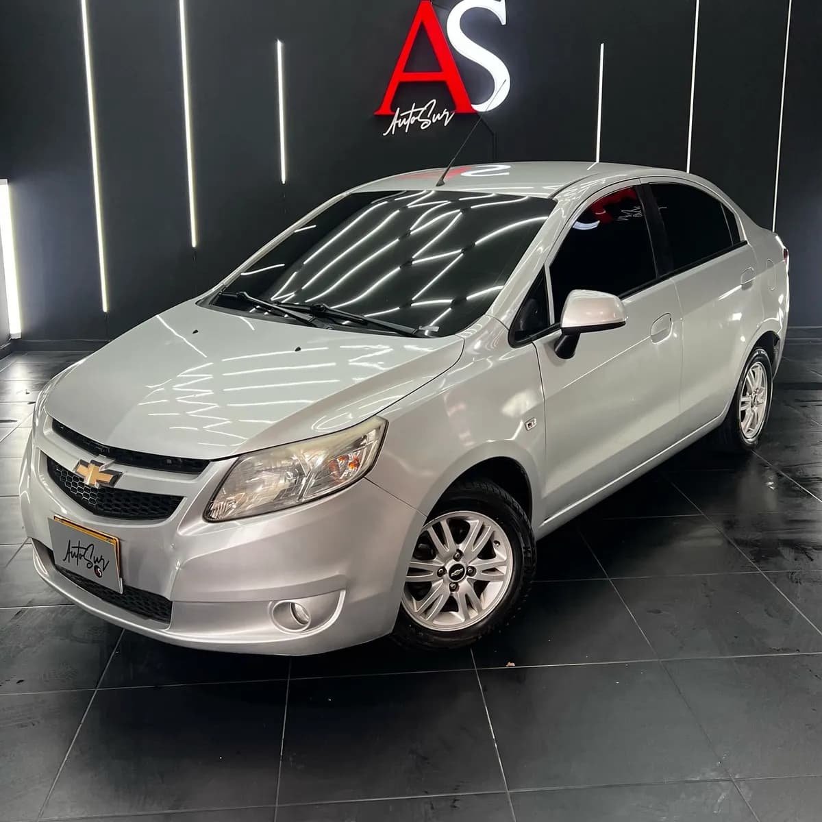 Chevrolet Sail 1.4 Ltz 4 p 2014 Gris
