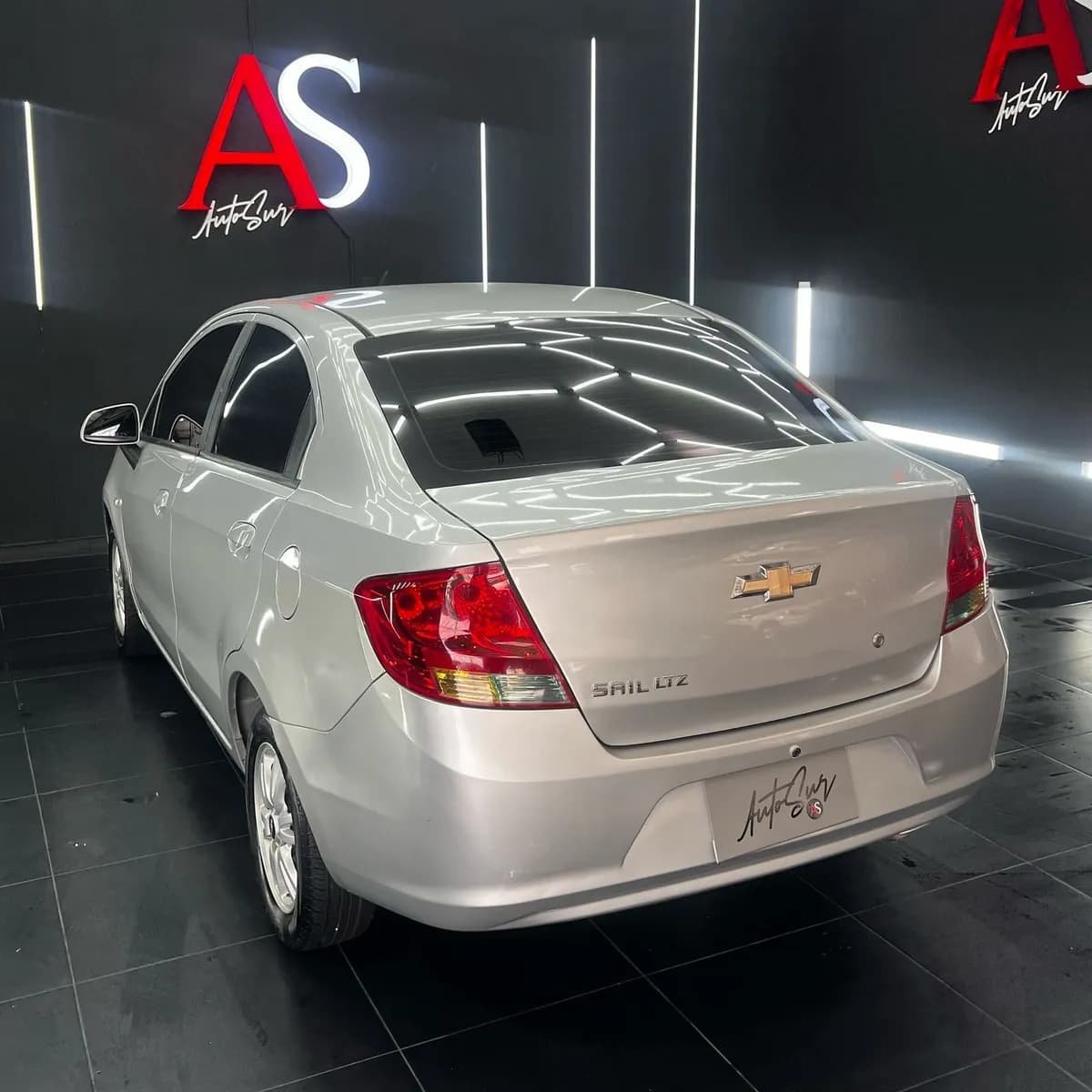 Chevrolet Sail 1.4 Ltz 4 p 2014 Gris