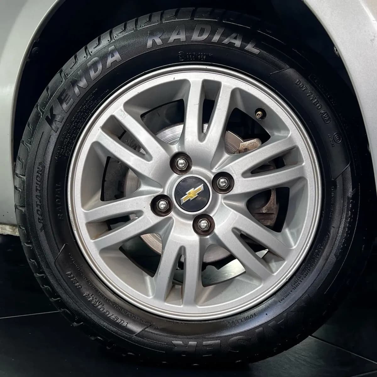 Chevrolet Sail 1.4 Ltz 4 p 2014 Gris