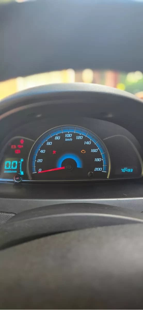 Chevrolet Sail 1.4 Ltz Plateado Año 2018