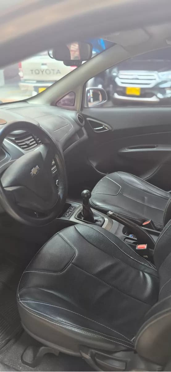 Chevrolet Sail 1.4 Ltz Plateado Año 2018