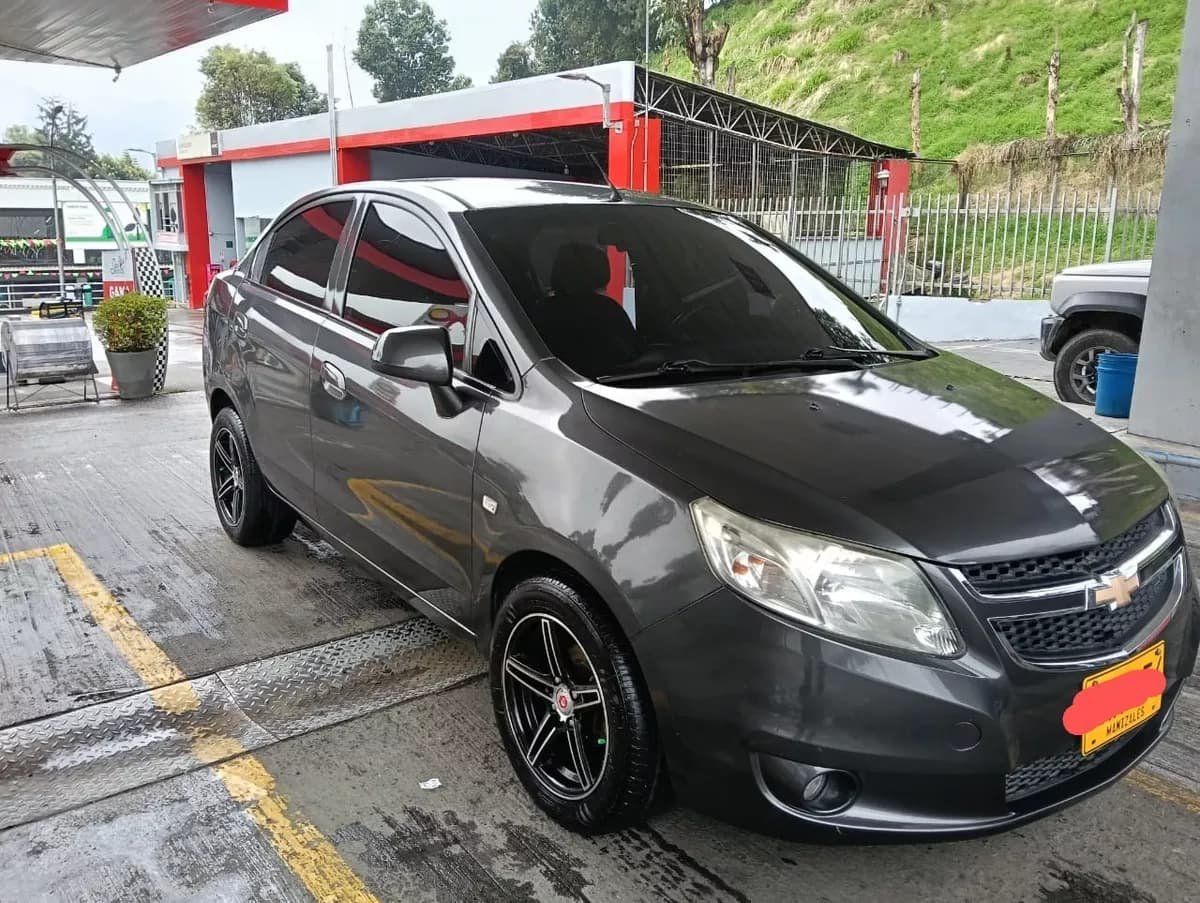 Chevrolet Sail 1.4l Gris Modelo 2018