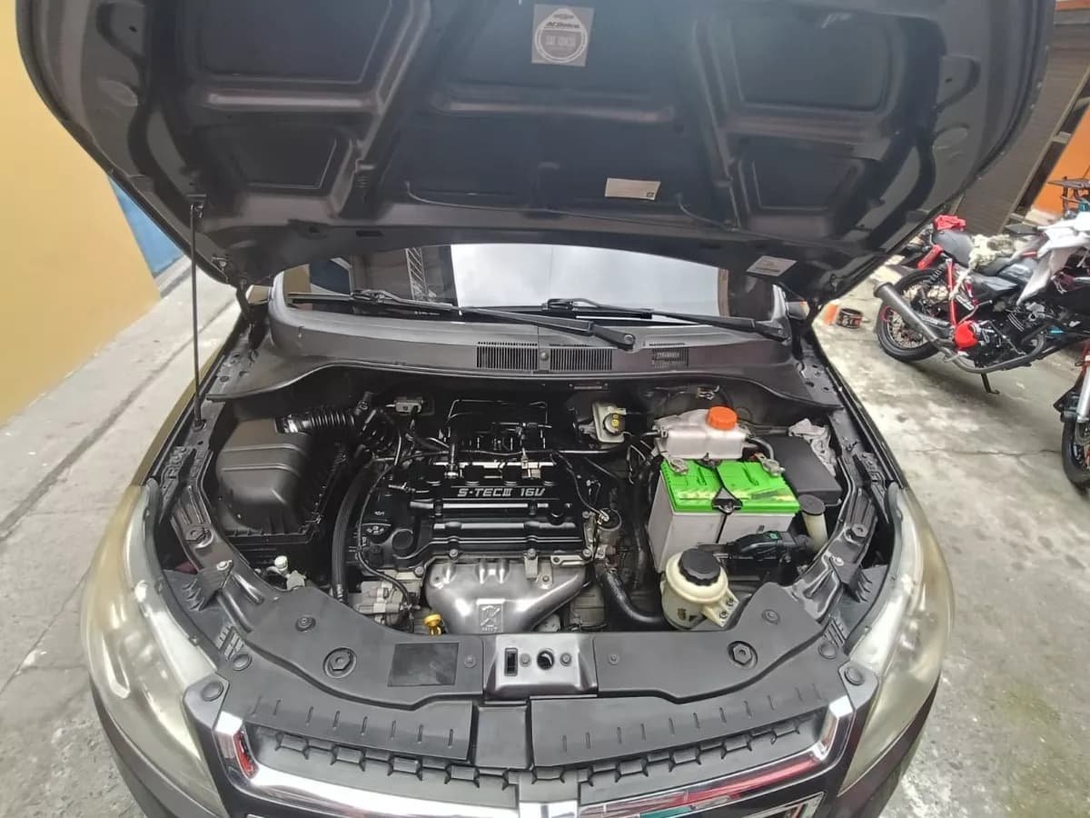 Chevrolet Sail 1.4l Gris Modelo 2018