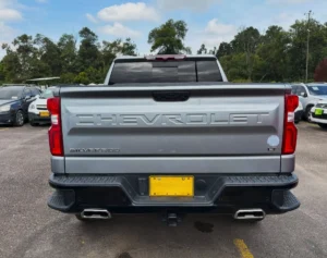 Chevrolet Silverado Z71 2023 Gris Bogotá