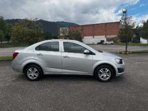 Chevrolet Sonic 2016 Plateado Bogotá