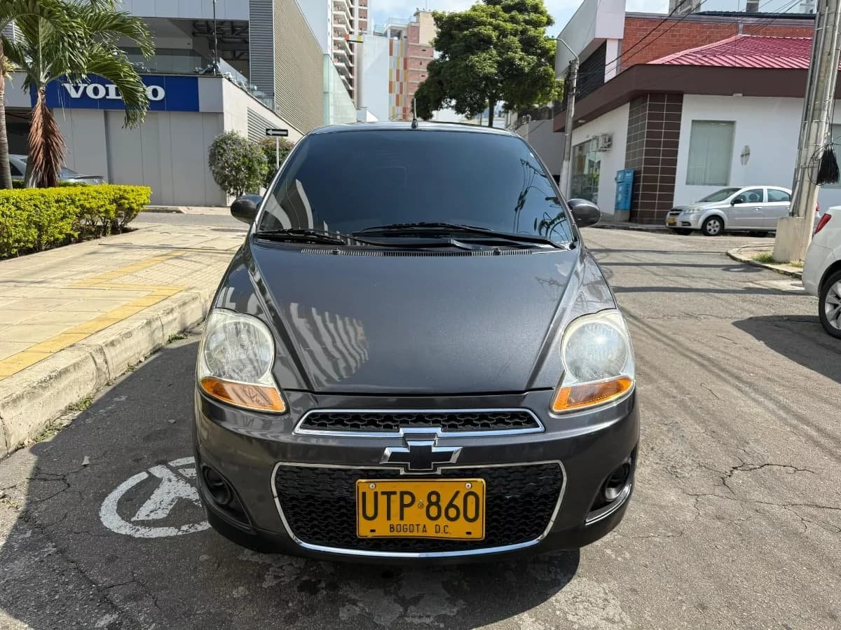 Chevrolet Spark 1.0 Life Gris Modelo 2016