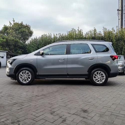 Chevrolet Spin 2026 Gris Bogotá