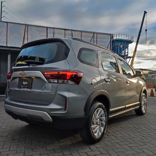 Chevrolet Spin 2026 Gris Bogotá