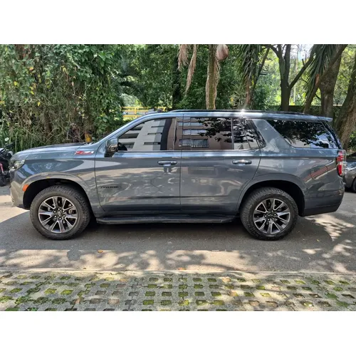 Chevrolet Tahoe 2021 Gris Medellín