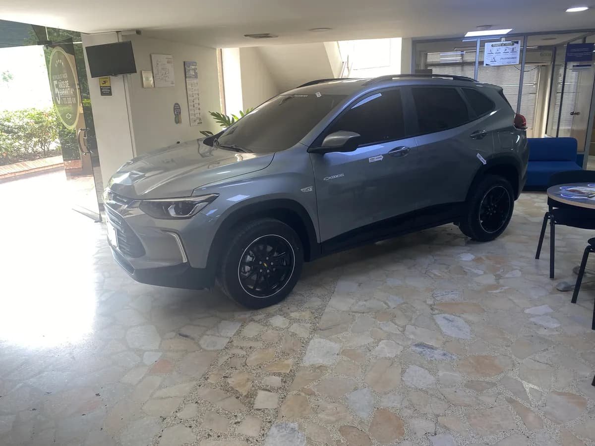 Chevrolet Tracker 1.2 Ls At Pro 2025 Gris