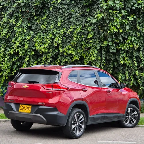 Chevrolet Tracker 2023 Rojo Bogotá