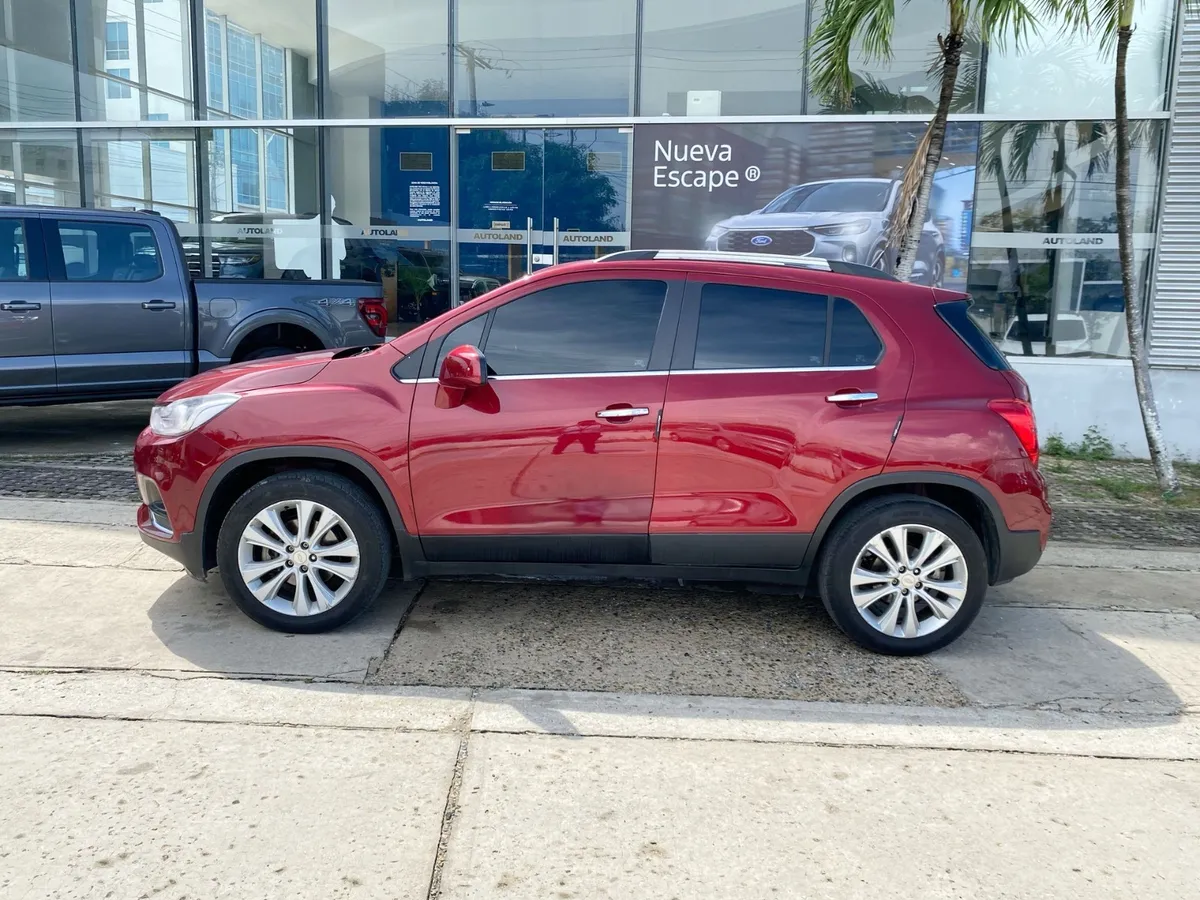 Chevrolet Tracker 1.8 Premier Awd At 2018 Rojo