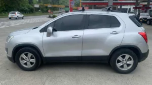 Chevrolet Tracker 2016 Plateado Manizales
