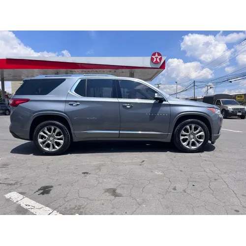 Chevrolet Traverse 2019 Gris Bogotá