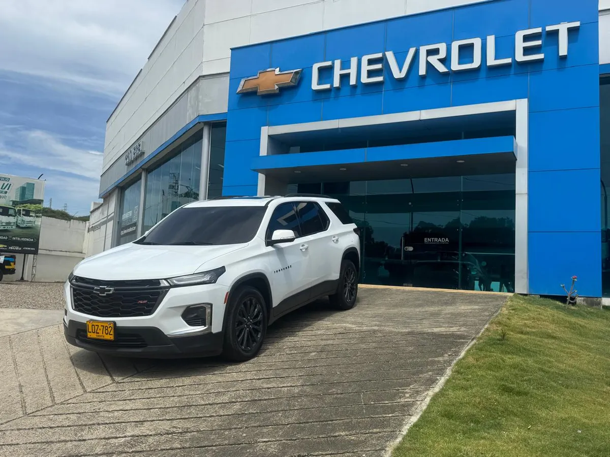Chevrolet Traverse 2023 Blanco Girón