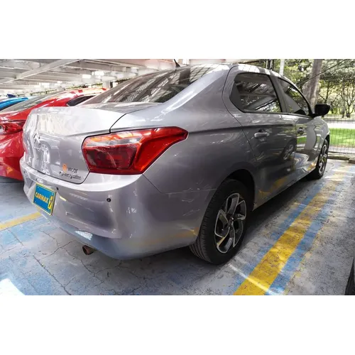 Citroën C-Elysée 2023 Gris Bogotá